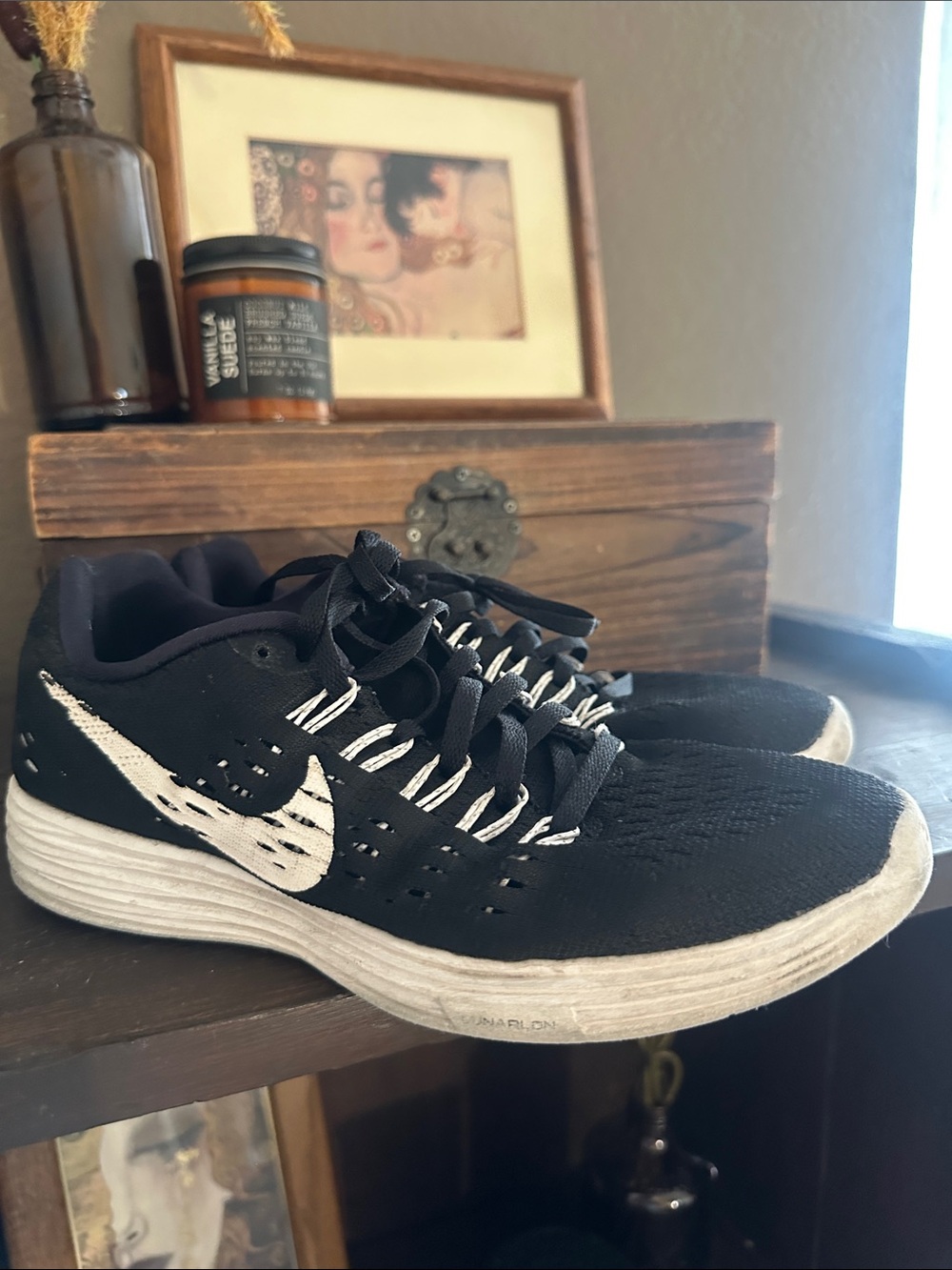 Nike Black and White Men’s Athletic Running Sneakers
